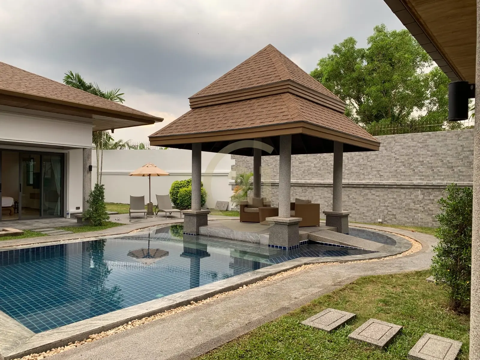4-Bedroom Villa for Rent in Cherngtalay Soi 4