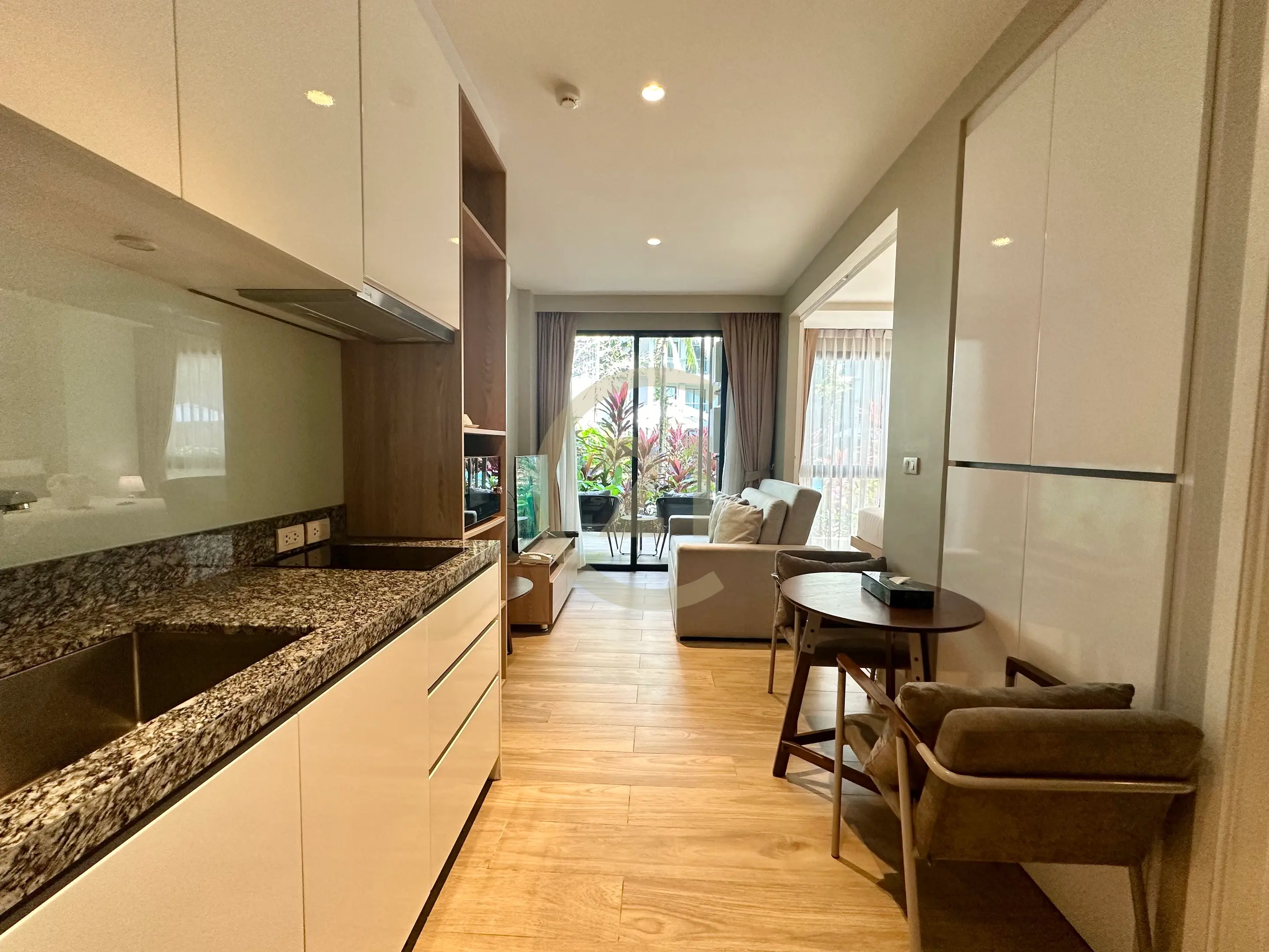 1-Bedroom Pool Access Condo for Sale in Phuket - Diamond Condominium
