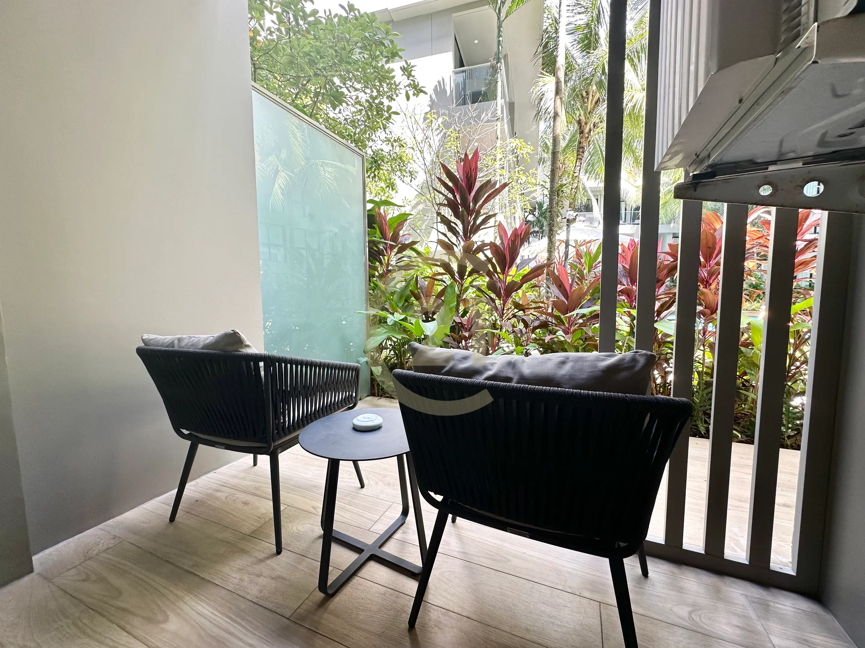 1-Bedroom Pool Access Condo for Sale in Phuket - Diamond Condominium