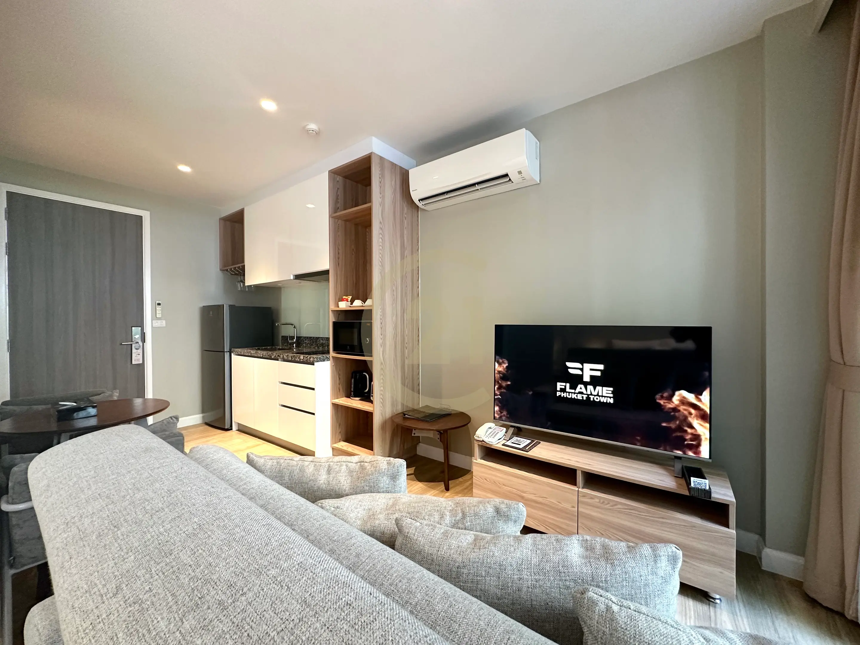 1-Bedroom Pool Access Condo for Sale in Phuket - Diamond Condominium