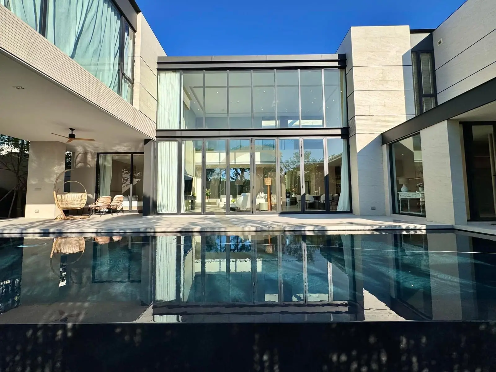 Luxurious 4-Bedroom Contemporary Villa with Pool in Chalong, Phuket