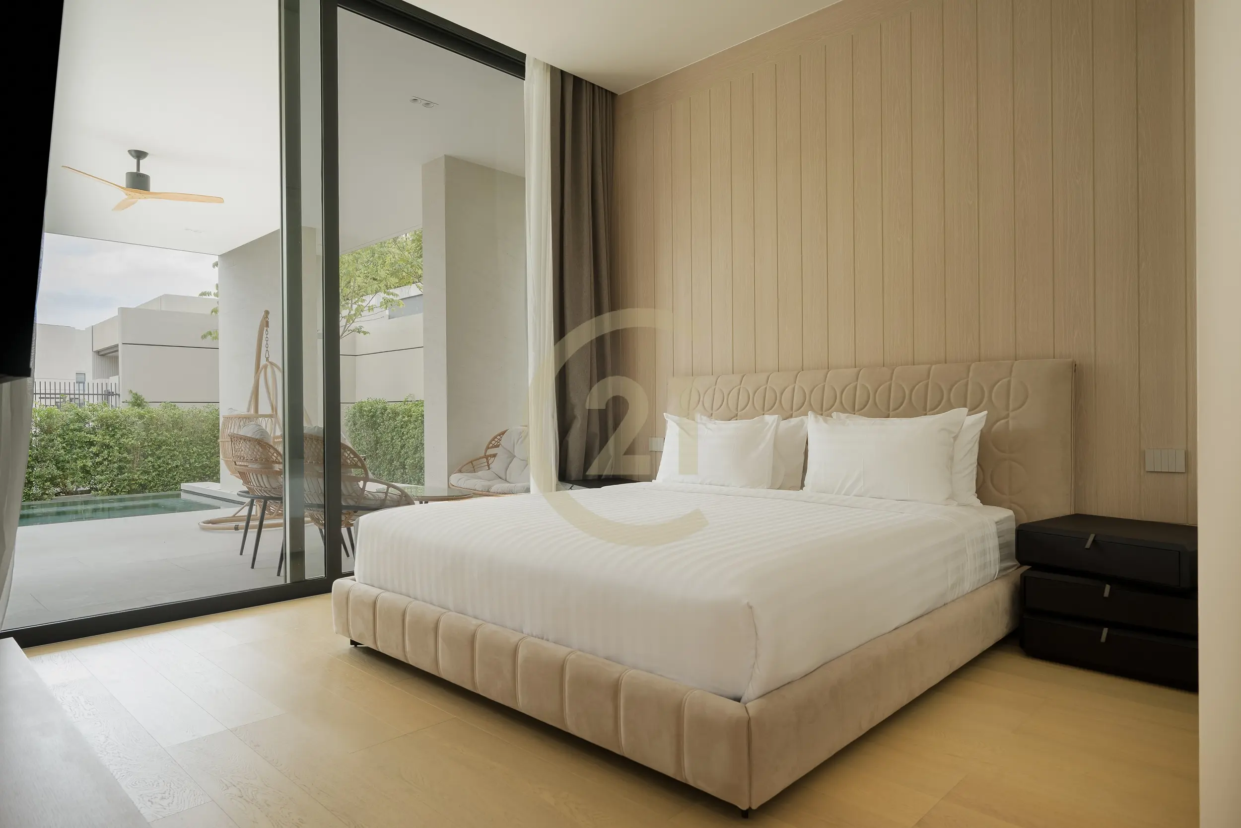 Luxurious 4-Bedroom Contemporary Villa with Pool in Chalong, Phuket