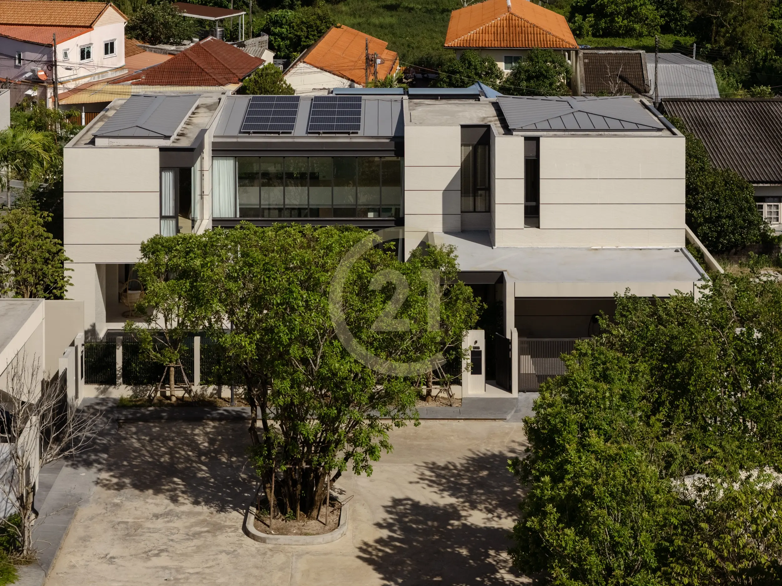 Luxurious 4-Bedroom Contemporary Villa with Pool in Chalong, Phuket