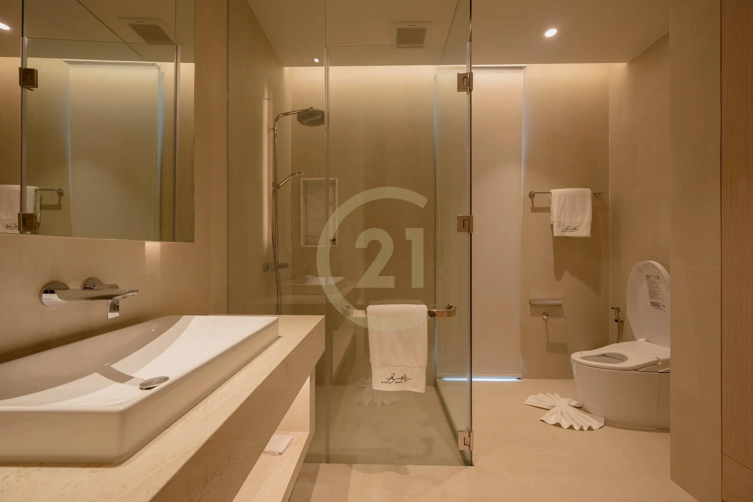 Luxurious 4-Bedroom Contemporary Villa with Pool in Chalong, Phuket