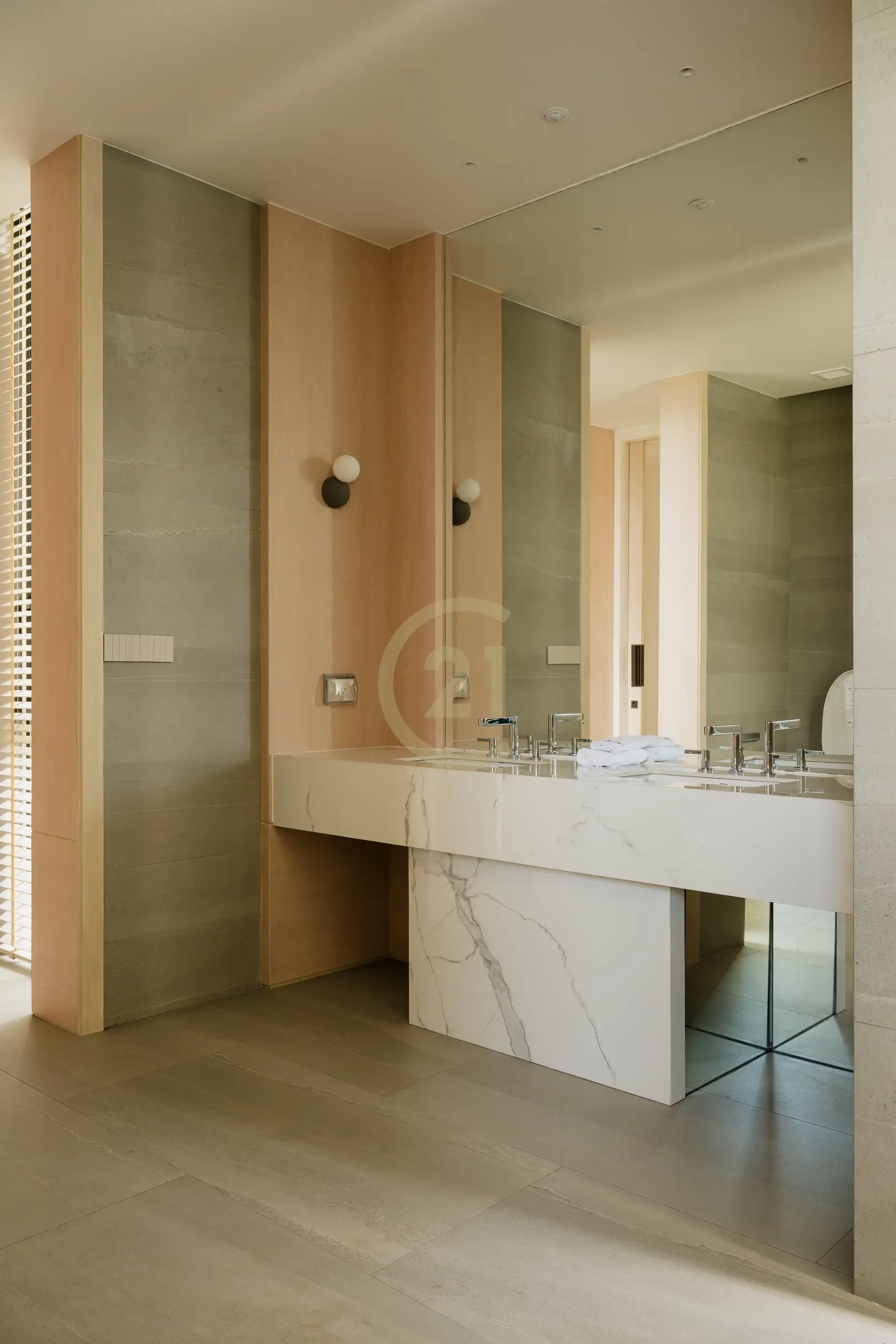 Luxurious 4-Bedroom Contemporary Villa with Pool in Chalong, Phuket