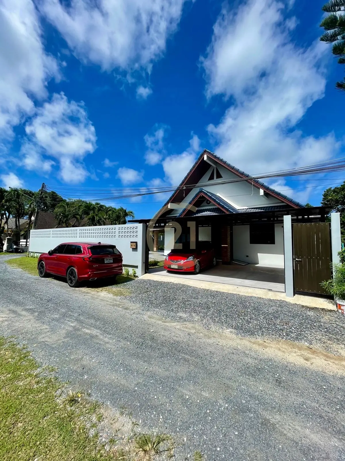 5-Bedroom Private Pool Villa for Rent in Saiyuan, Rawai