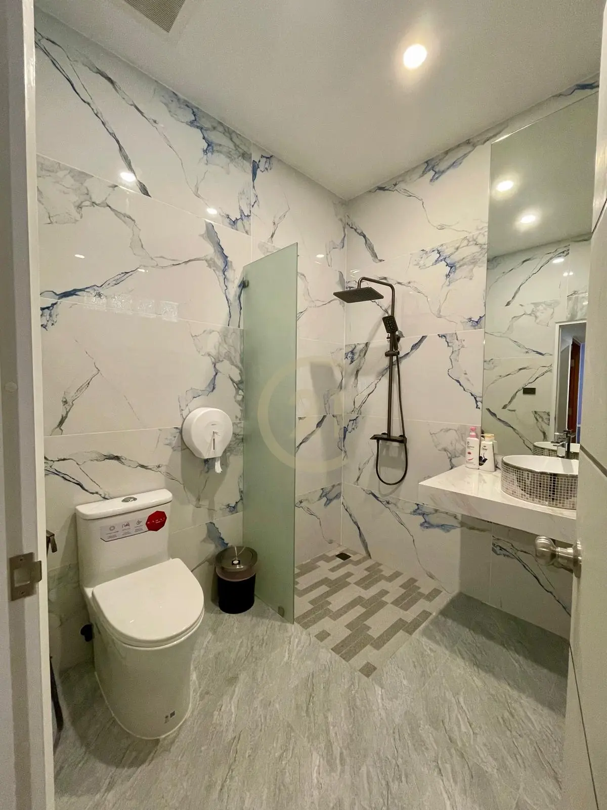 5-Bedroom Private Pool Villa for Rent in Saiyuan, Rawai
