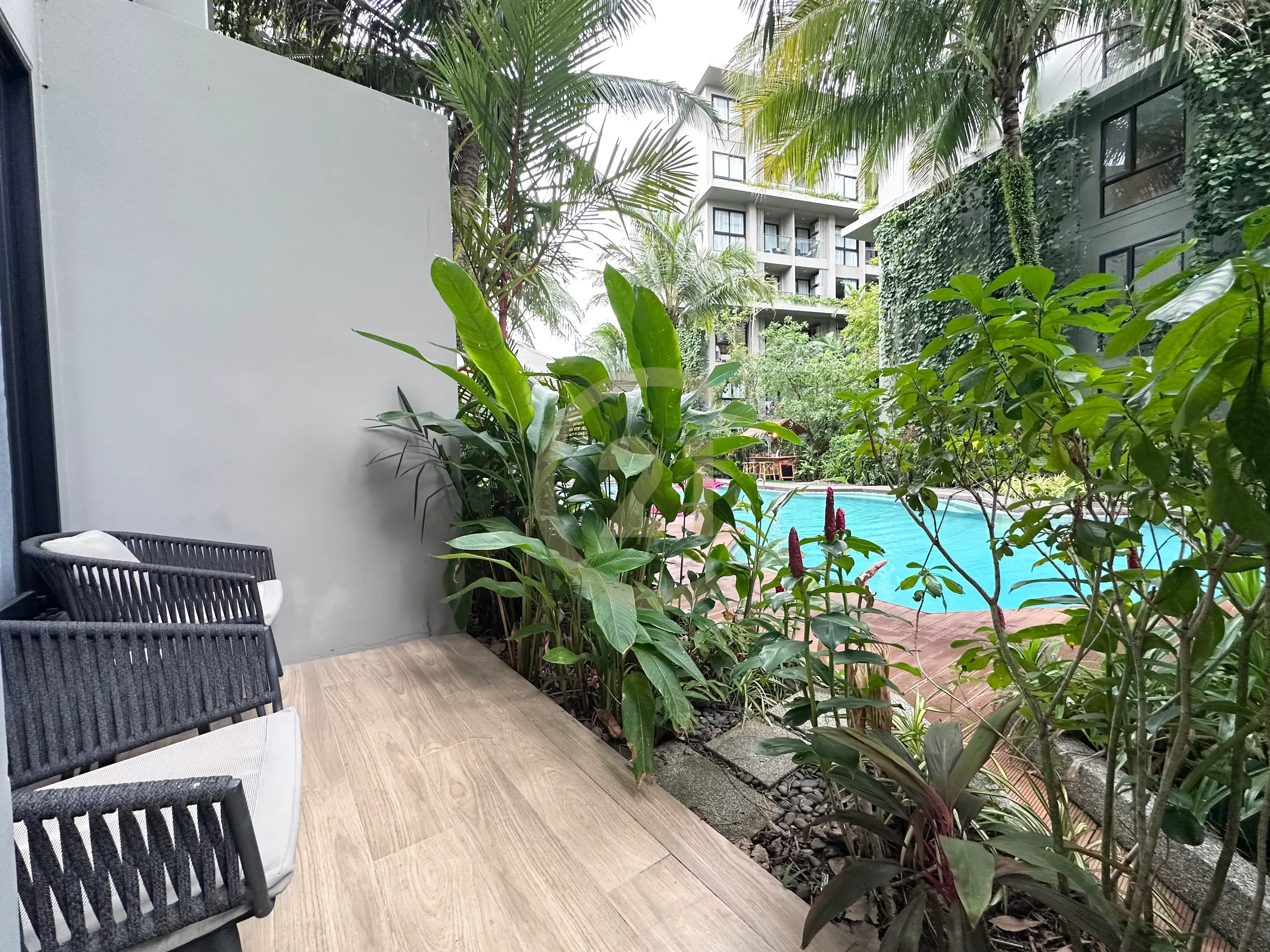  3-Bedroom Pool & Garden View Condo for Sale in Cherng Talay - Diamond Condominium