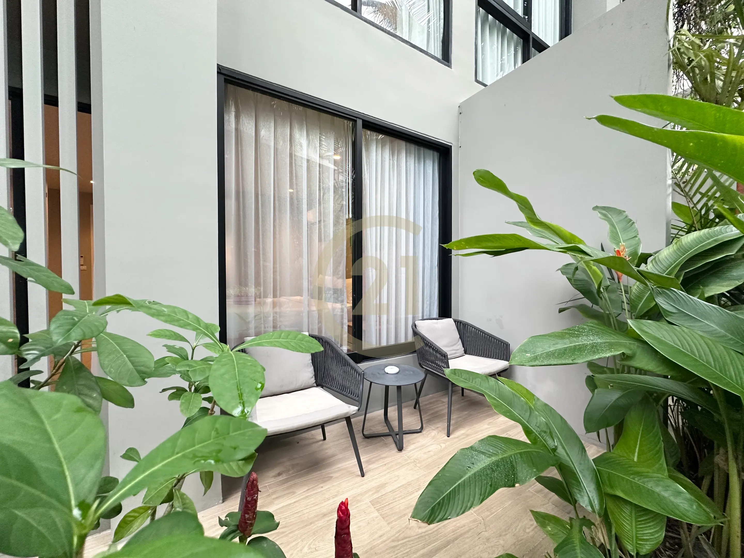  3-Bedroom Pool & Garden View Condo for Sale in Cherng Talay - Diamond Condominium