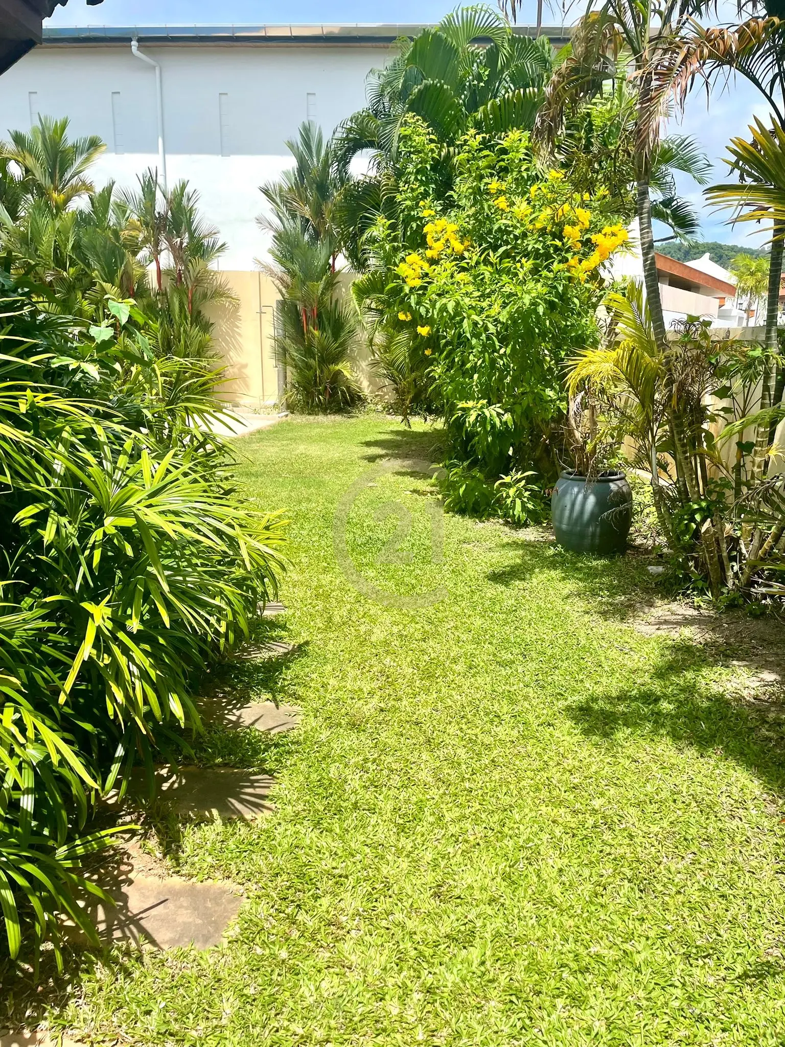 5-Bedroom Pool Villa for Sale or Rent in Rawai, Phuket