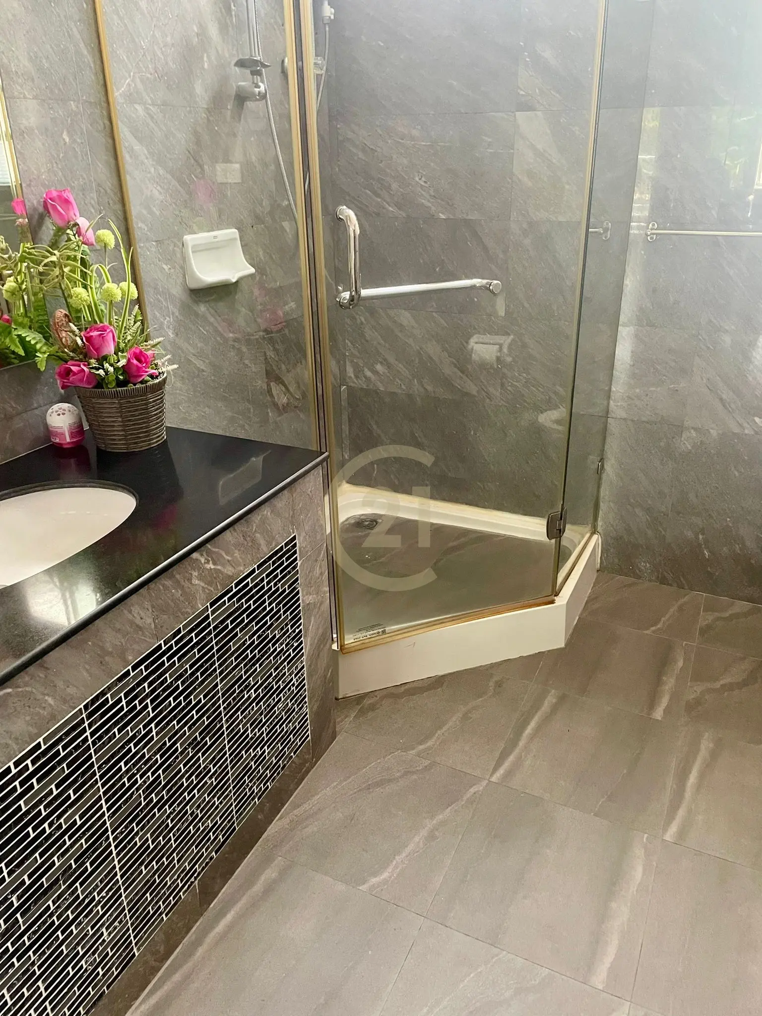 5-Bedroom Pool Villa for Sale or Rent in Rawai, Phuket