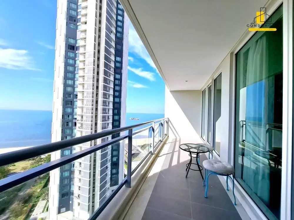Spacious 2-Bedroom Condo with Balcony and Waterfront Views in Na Chom Thian