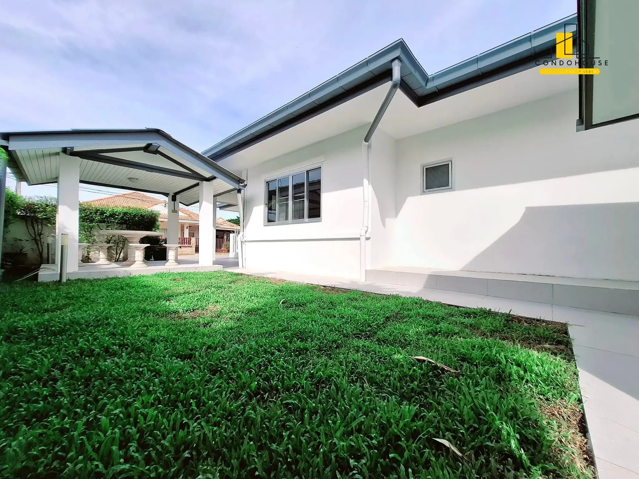 Comfortable 3-Bedroom Single-Story House with Pool in Quiet Nong Prue Corner Lot