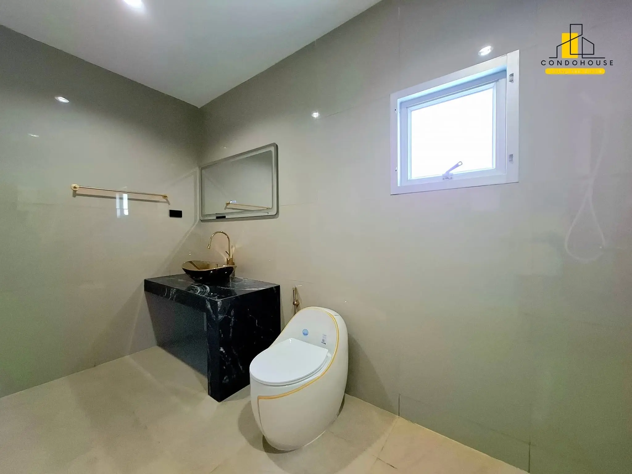 Comfortable 3-Bedroom Single-Story House with Pool in Quiet Nong Prue Corner Lot