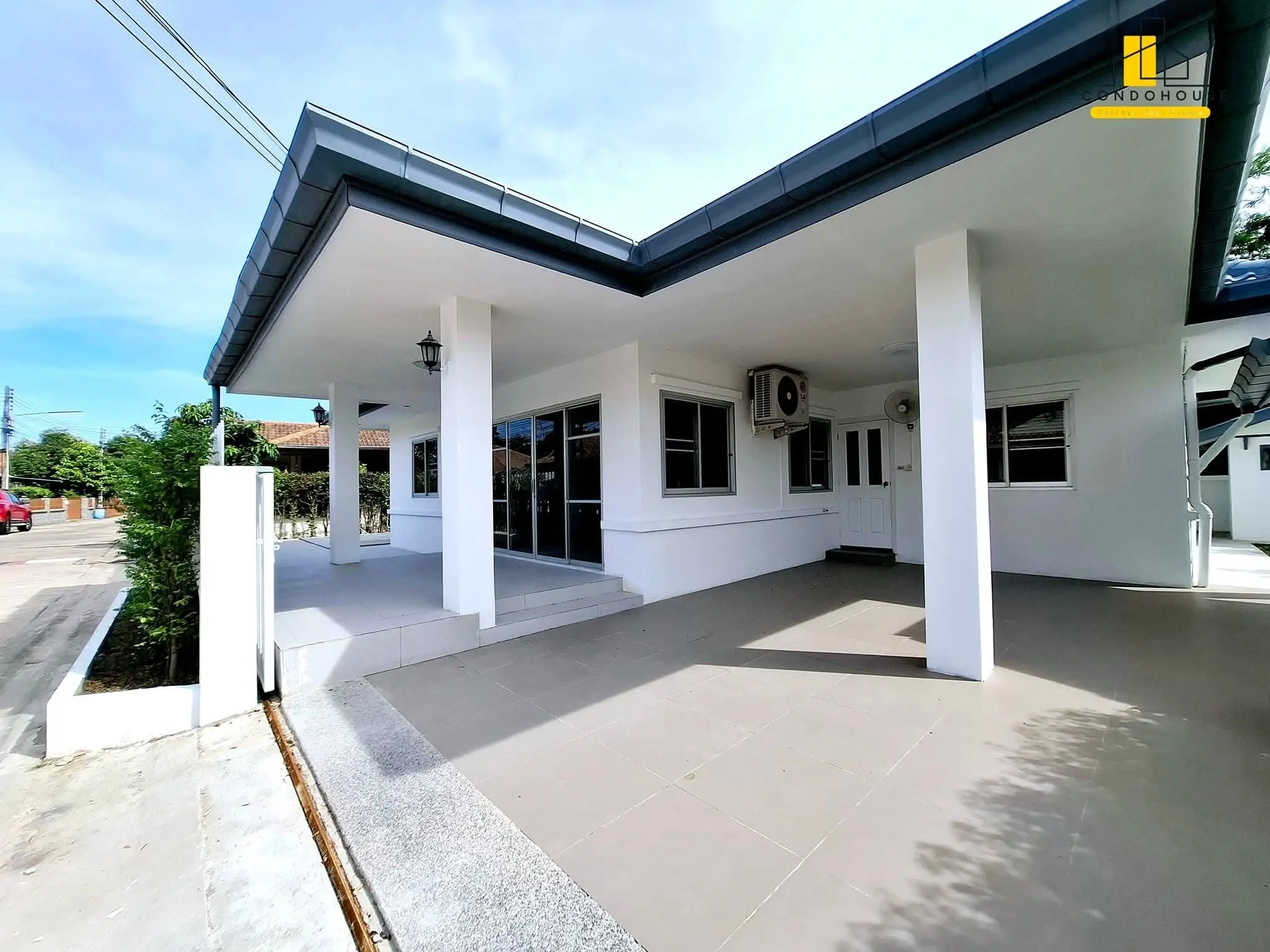 Comfortable 3-Bedroom Single-Story House with Pool in Quiet Nong Prue Corner Lot