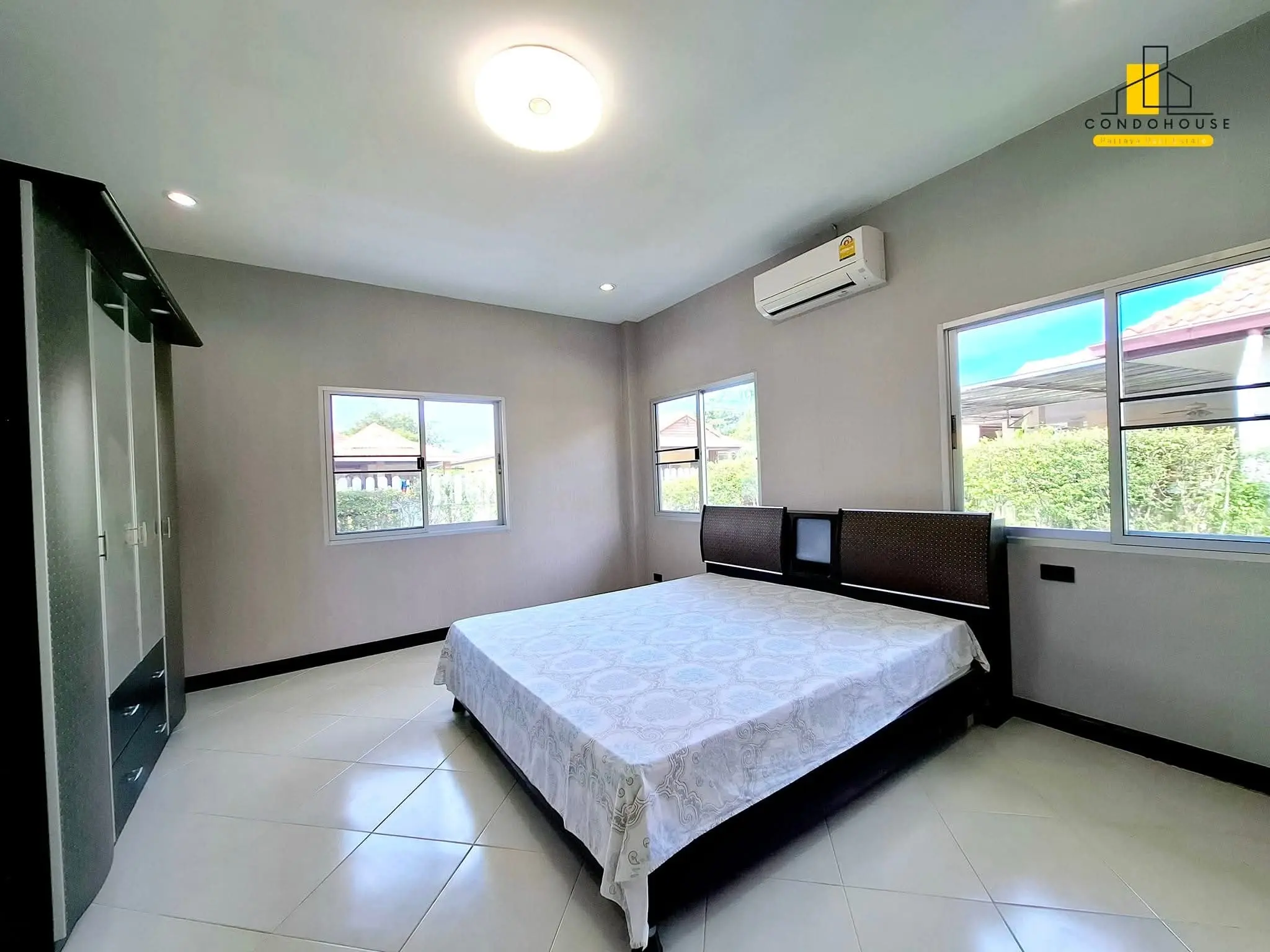 Comfortable 3-Bedroom Single-Story House with Pool in Quiet Nong Prue Corner Lot