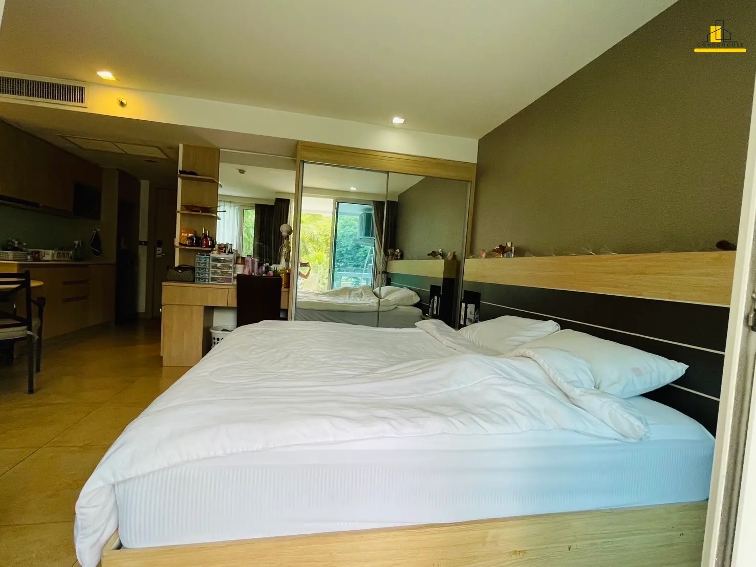 The Cliff Residence Condo