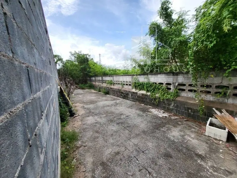 Baan Ngam Charoen Village