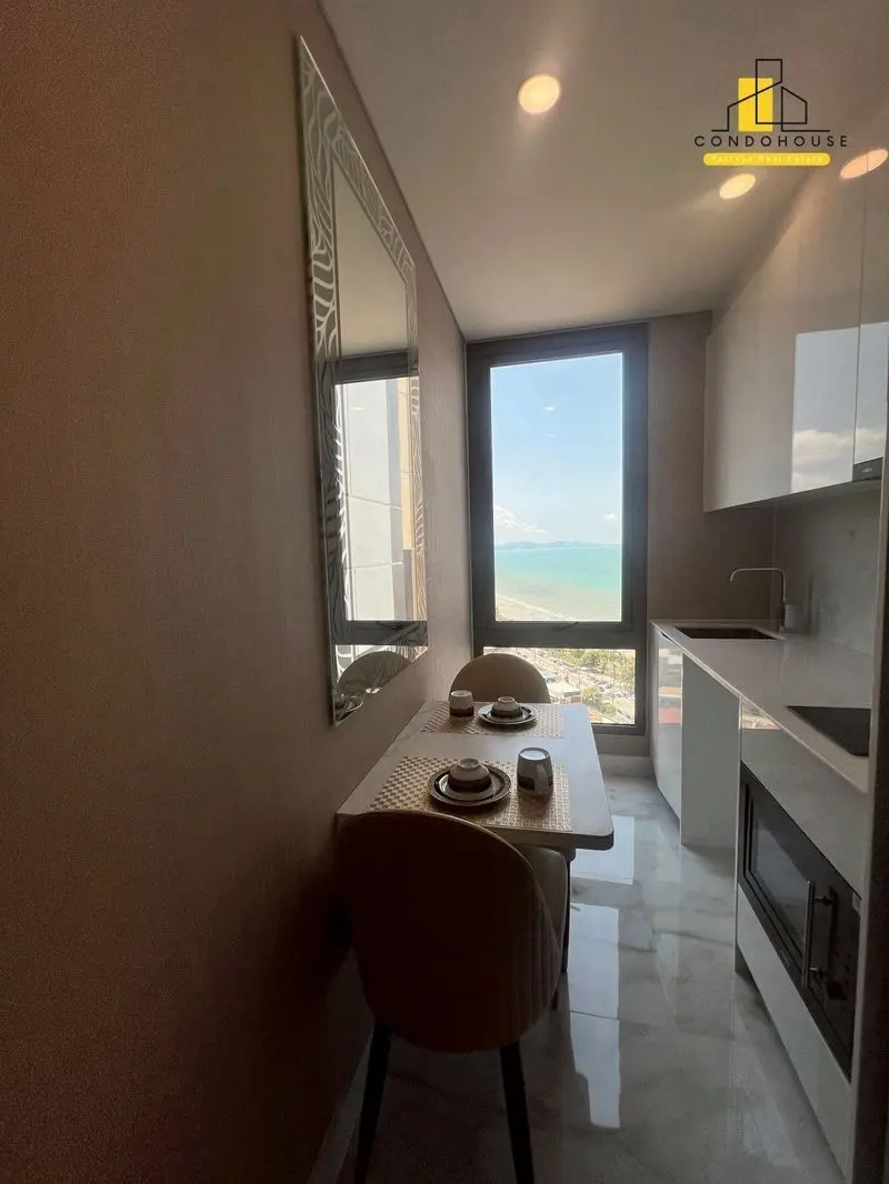 Copacabana Beach Jomtien