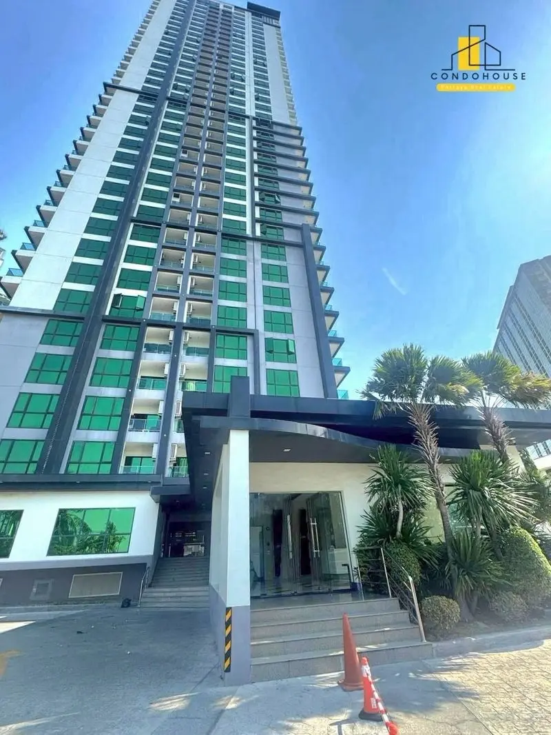 Dusit Tower