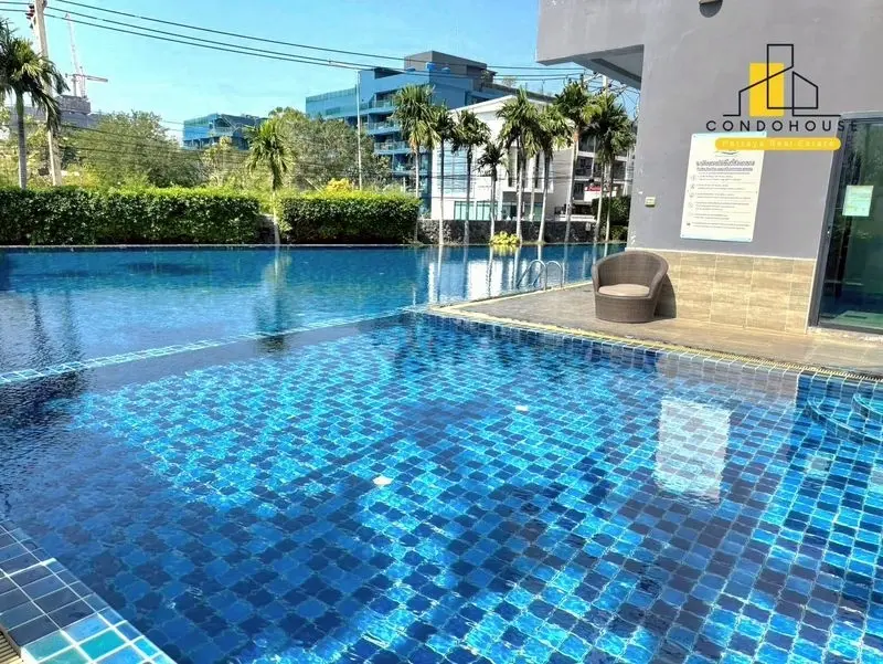 Dusit Tower