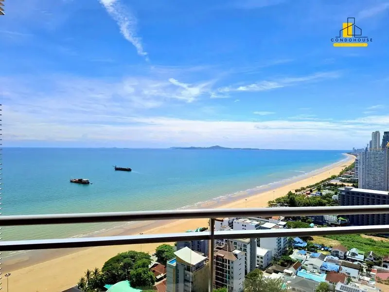 Reflection Jomtien Beach