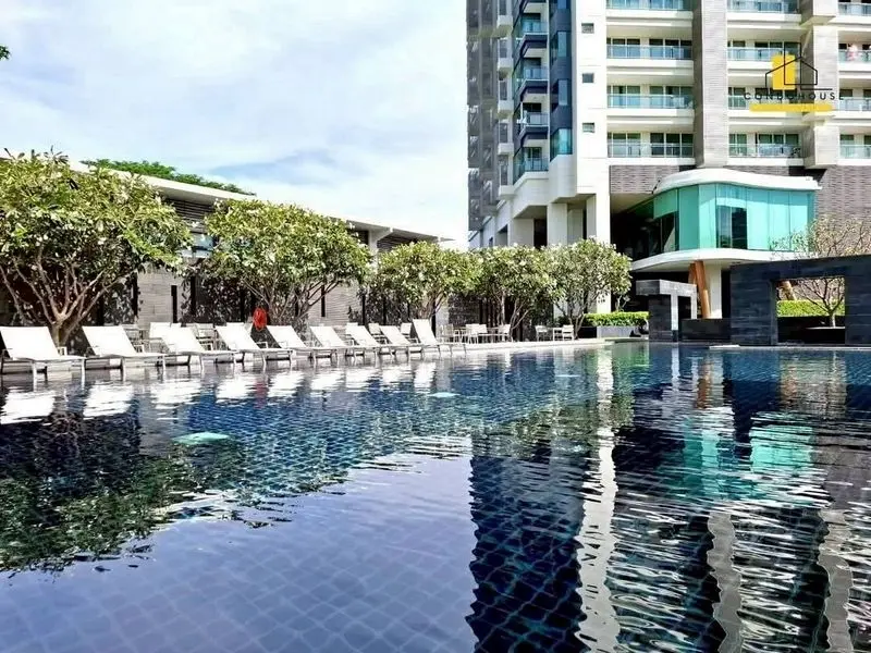 Reflection Jomtien Beach