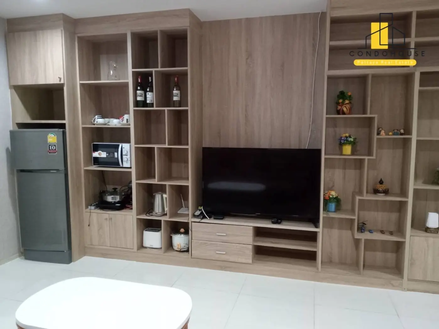 Golden Pattaya Condominium