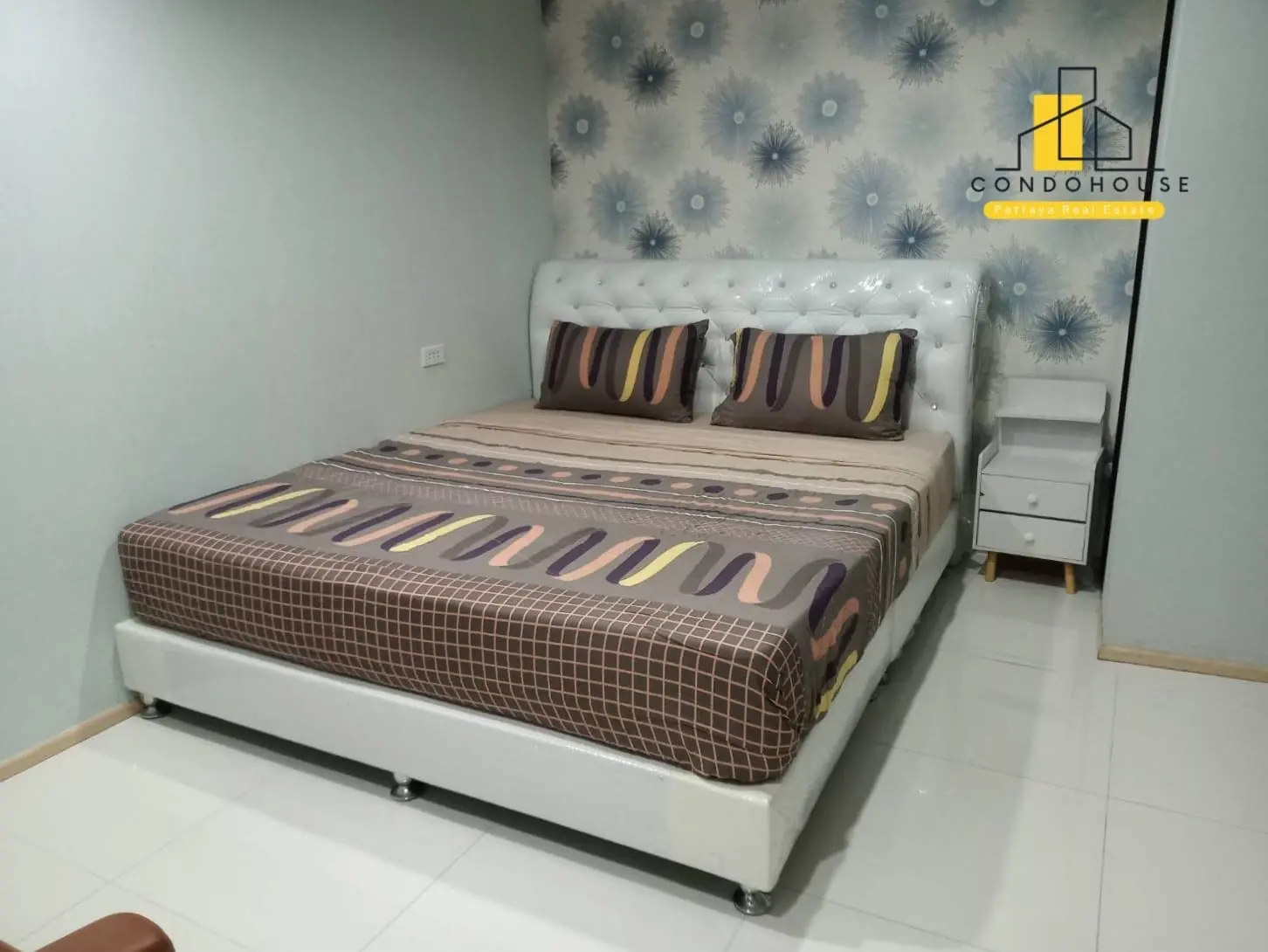 Golden Pattaya Condominium