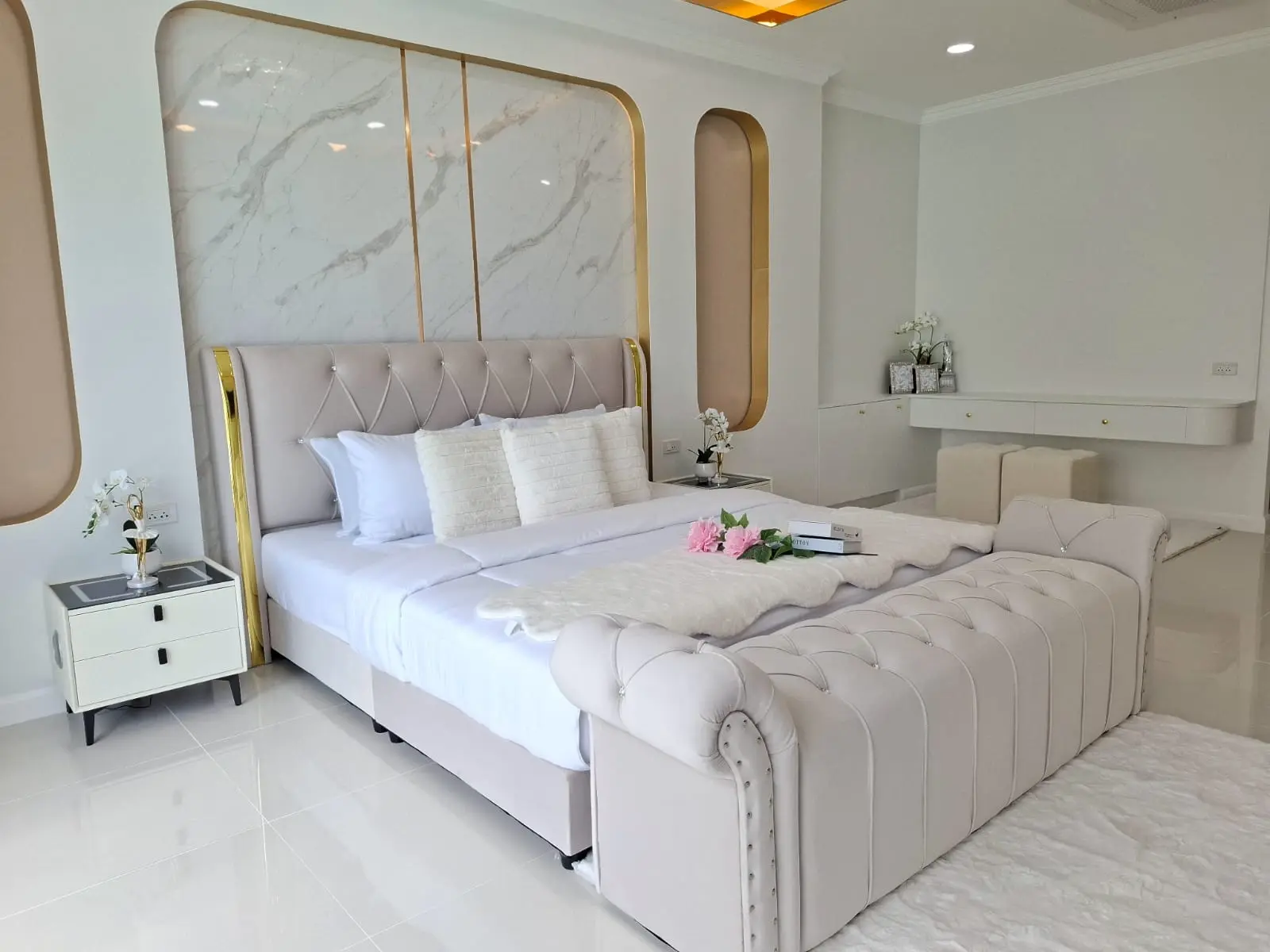 Spacious Single-Story 4-Bedroom Home with Stunning Pool in Huai Yai, Pattaya