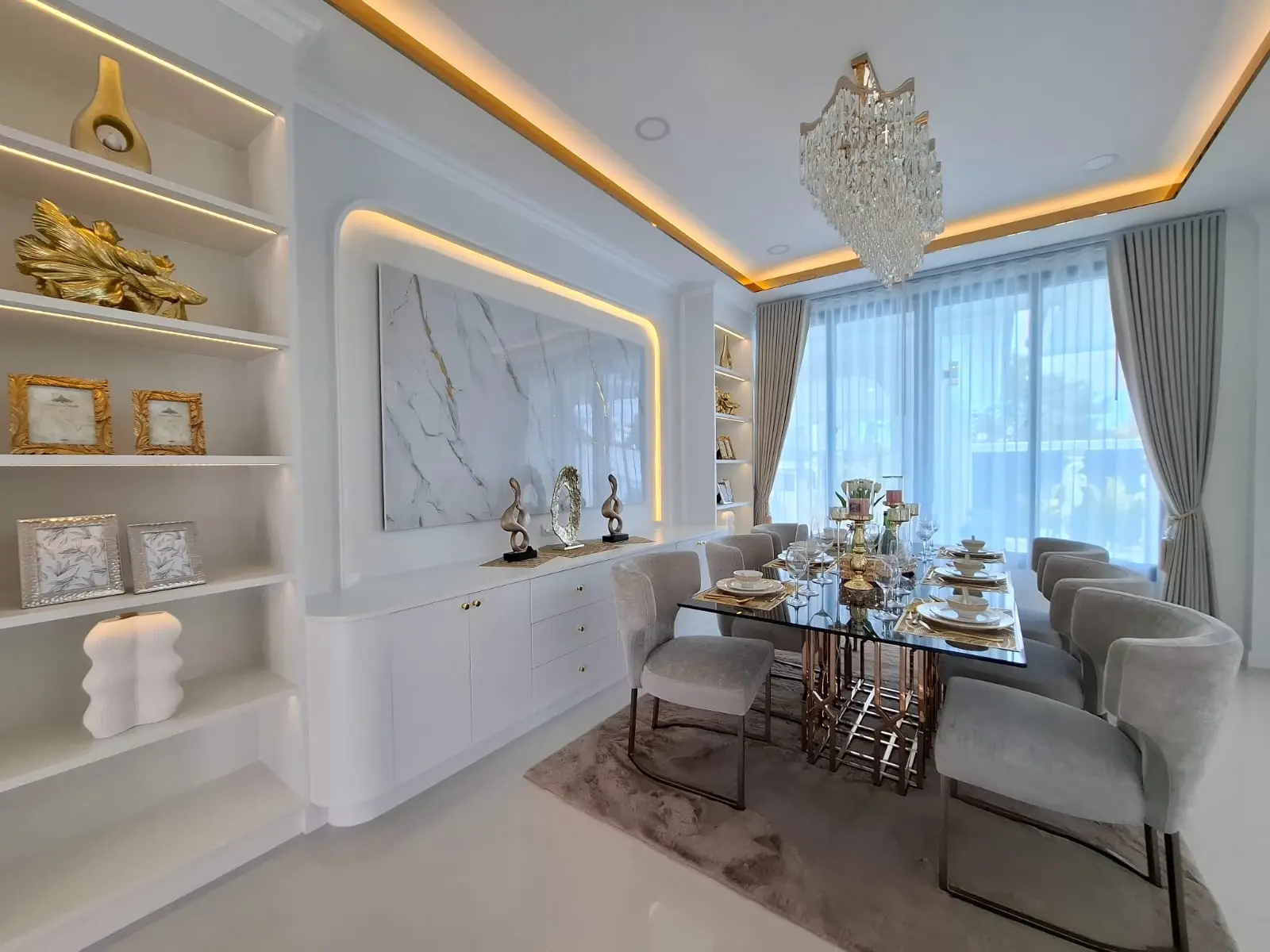 Spacious Single-Story 4-Bedroom Home with Stunning Pool in Huai Yai, Pattaya