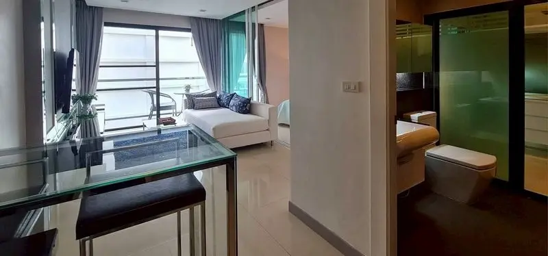 Cozy 1-Bedroom Condo with Modern Touches in Na Kluea, Pattaya