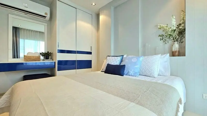 Cozy 1-Bed Condo with Balcony and Modern Kitchen in Jomtien Soi 8