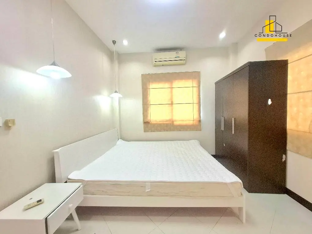 Modern 1-Bedroom House with Private Pool