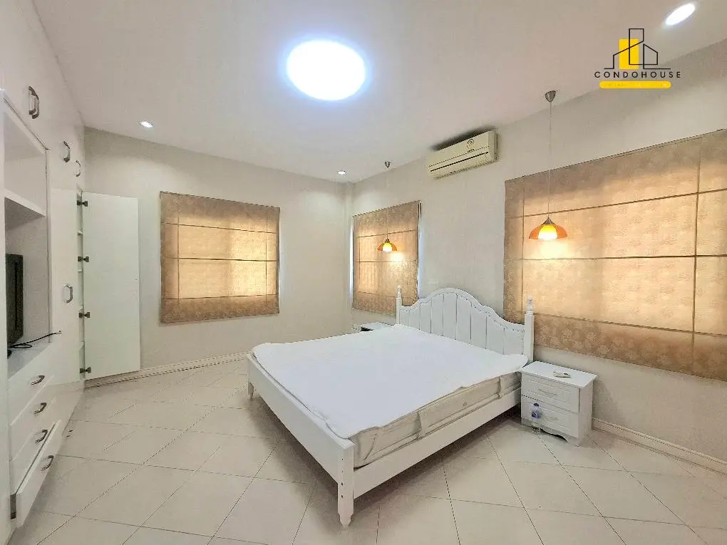 Modern 1-Bedroom House with Private Pool