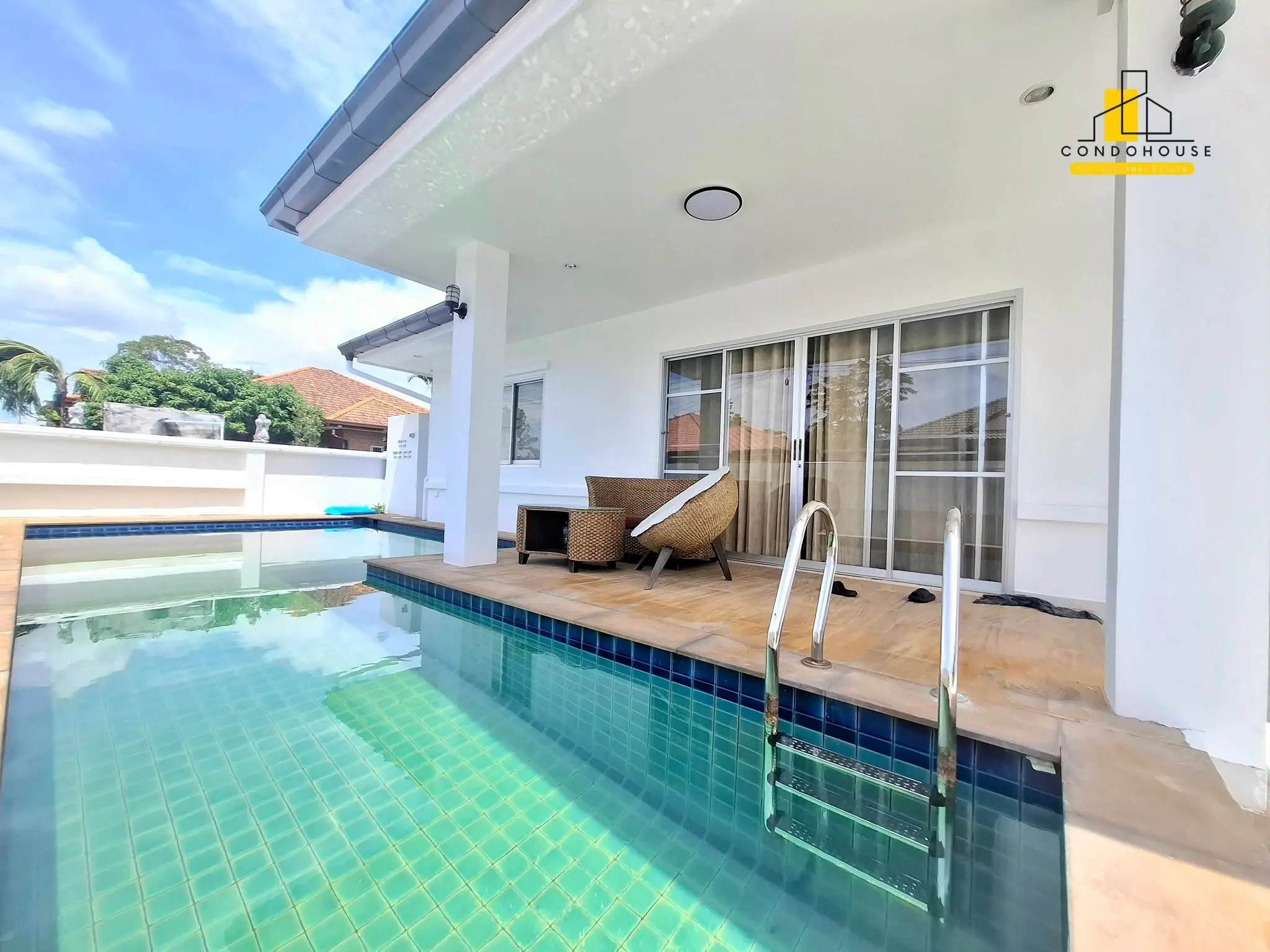 Modern 1-Bedroom House with Private Pool