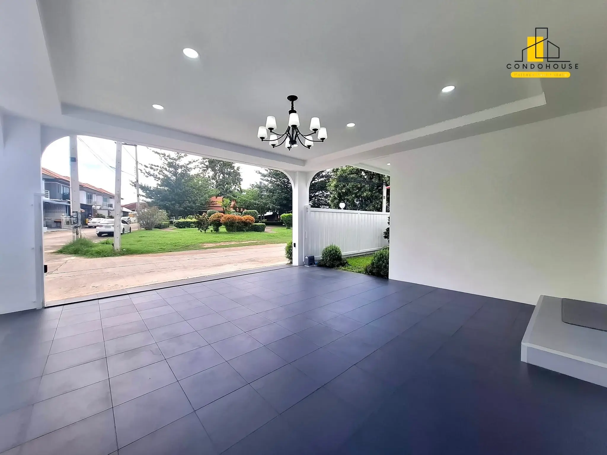 Single House with Private Swimming Pool