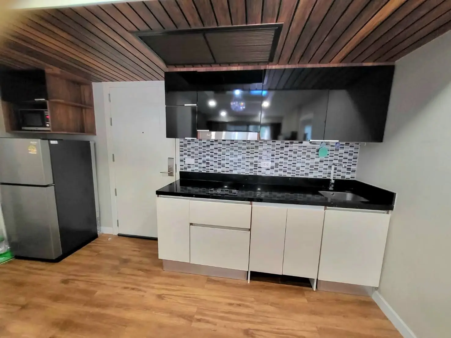 2-Bed, 2-Bath Condo with Modern Touches and Relaxing Pool Area in Pattaya Jomtien