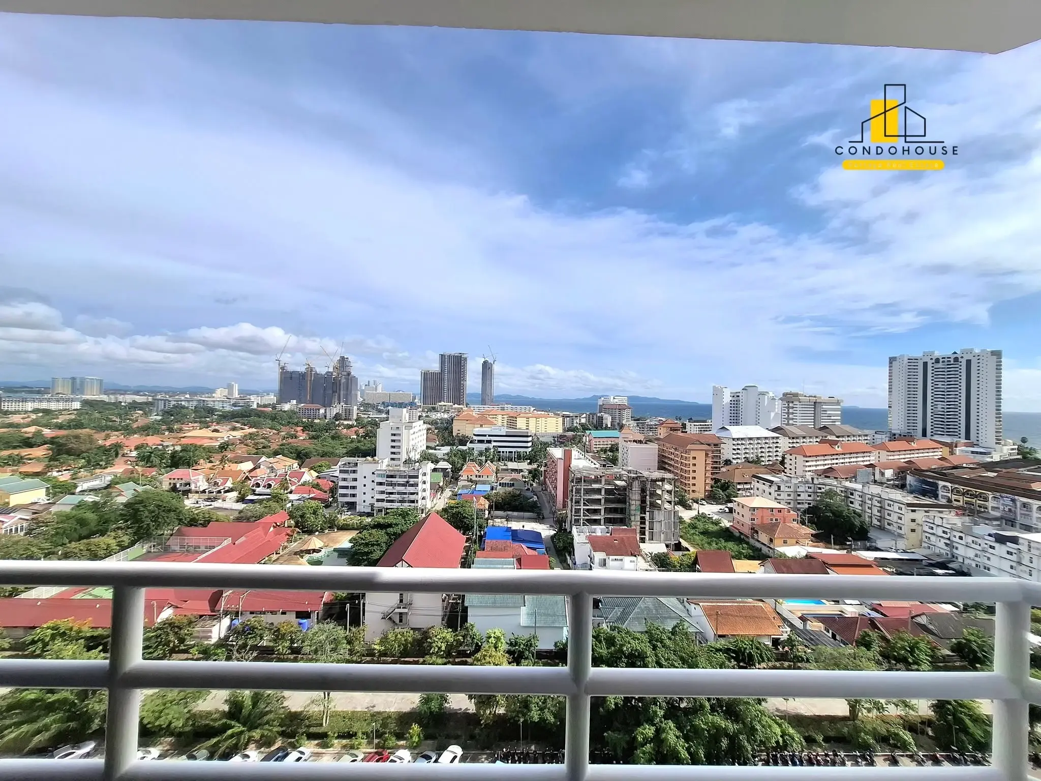 Spacious 3-Bedroom Condo with Ocean Views Pattaya Jomtien