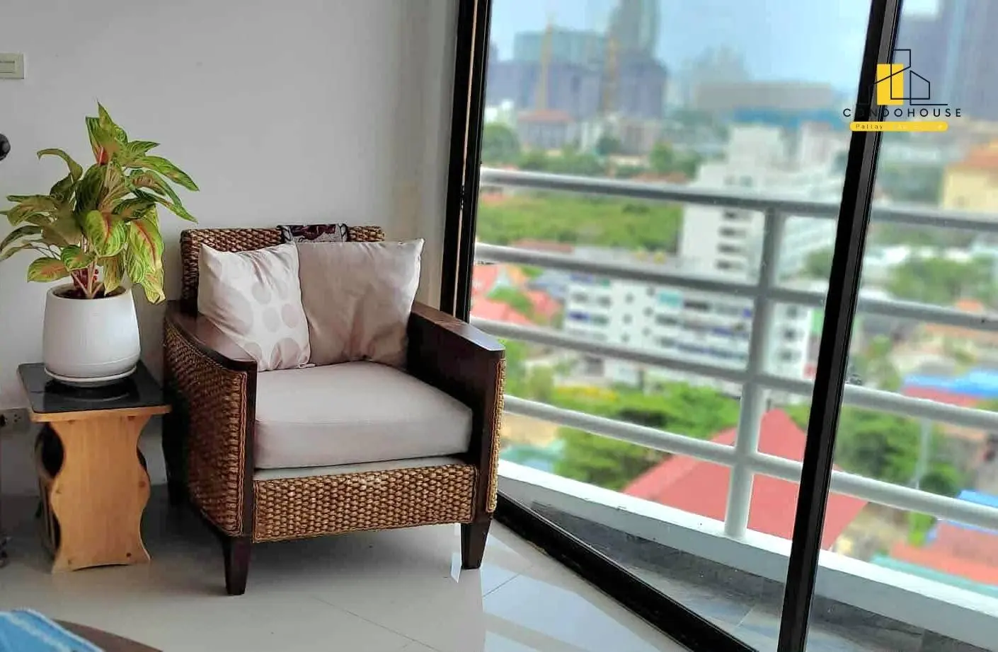Spacious 3-Bedroom Condo with Ocean Views Pattaya Jomtien