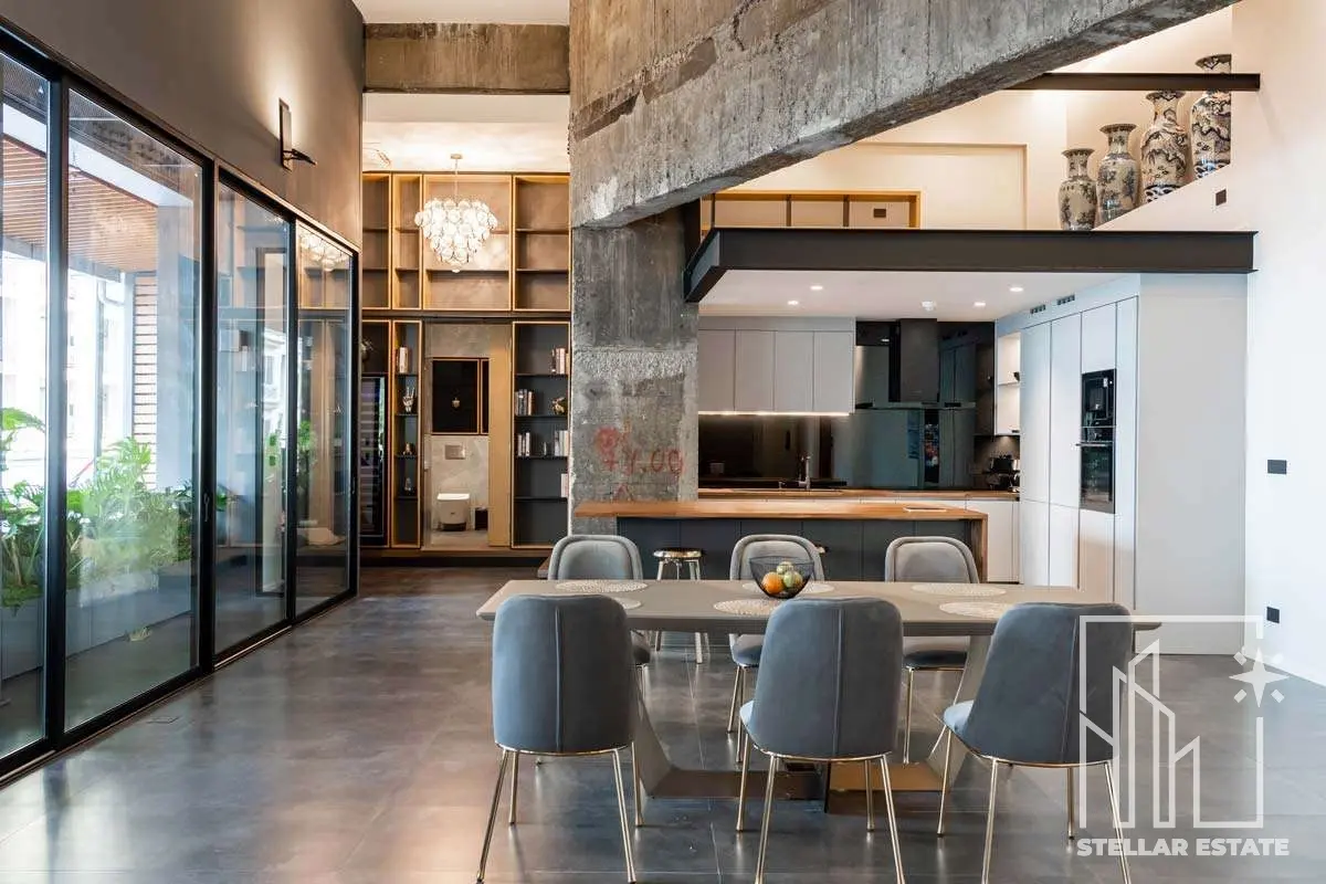 Unique Loft Style “The Chocolate Factory”  President Park,