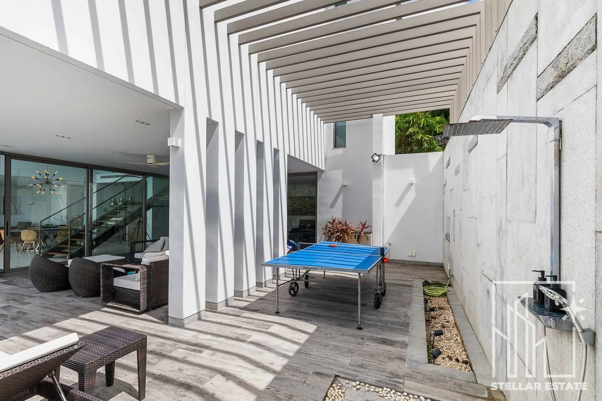 Malaiwana Patio Duplex: Luxurious Island Living Just Steps from Naithon Beach