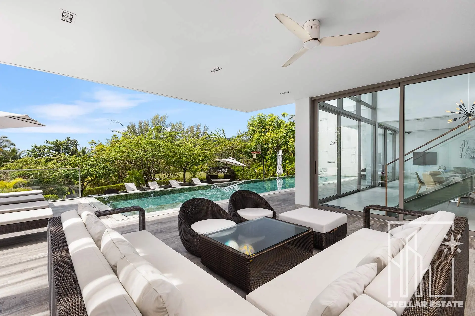Malaiwana Patio Duplex: Luxurious Island Living Just Steps from Naithon Beach
