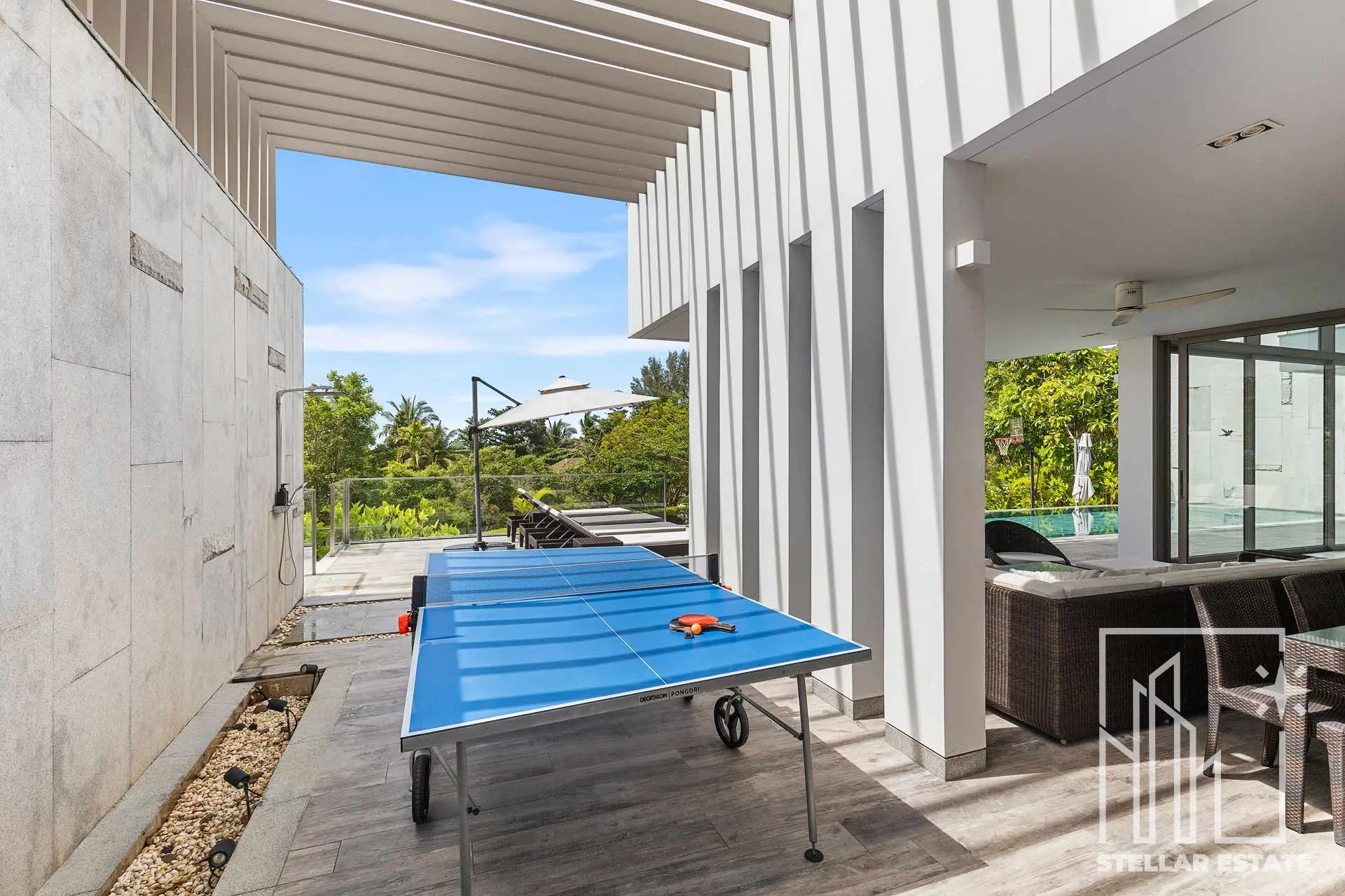 Malaiwana Patio Duplex: Luxurious Island Living Just Steps from Naithon Beach