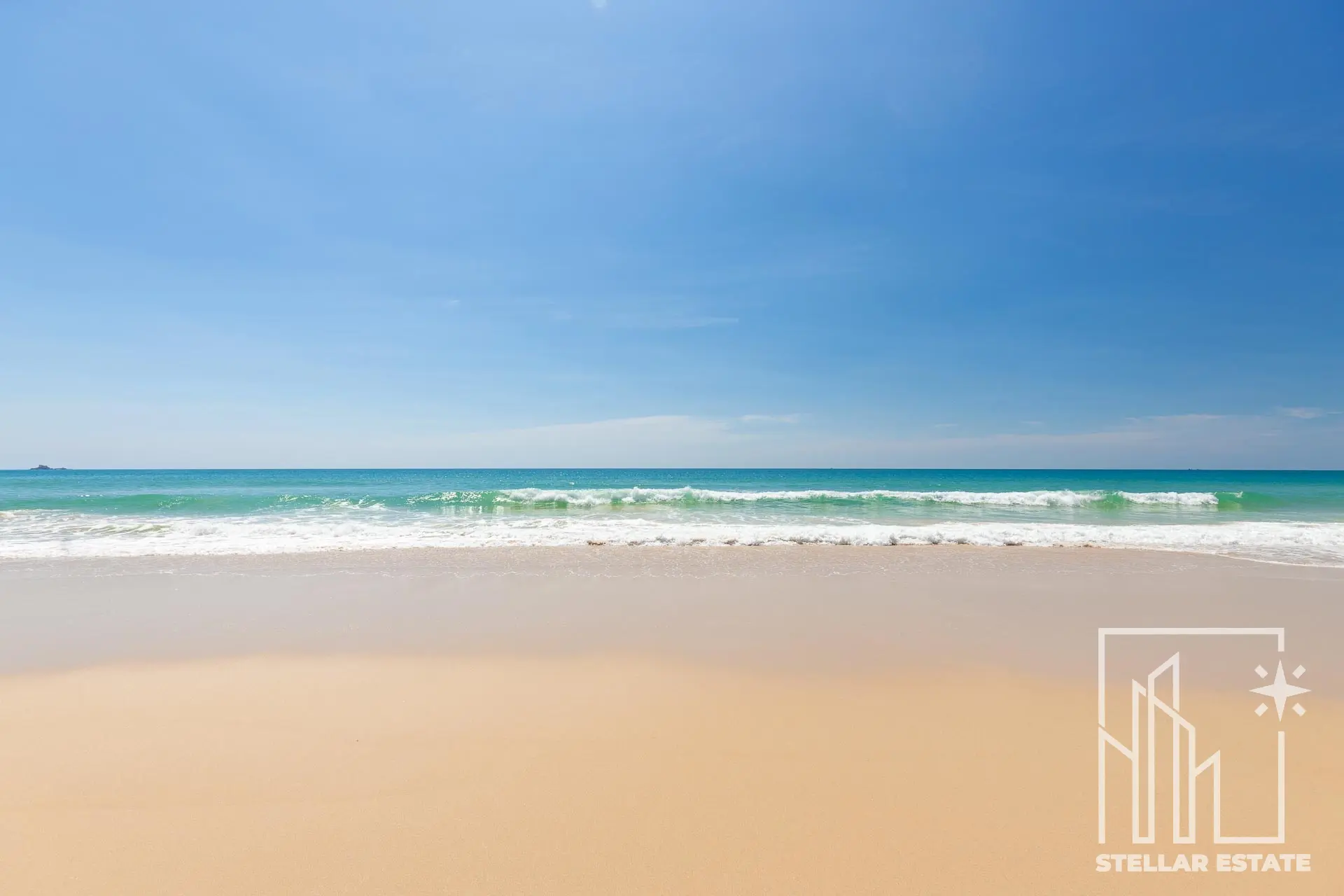 Malaiwana Patio Duplex: Luxurious Island Living Just Steps from Naithon Beach