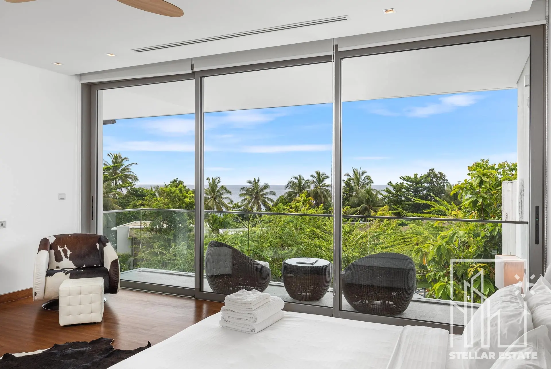 Malaiwana Patio Duplex: Luxurious Island Living Just Steps from Naithon Beach