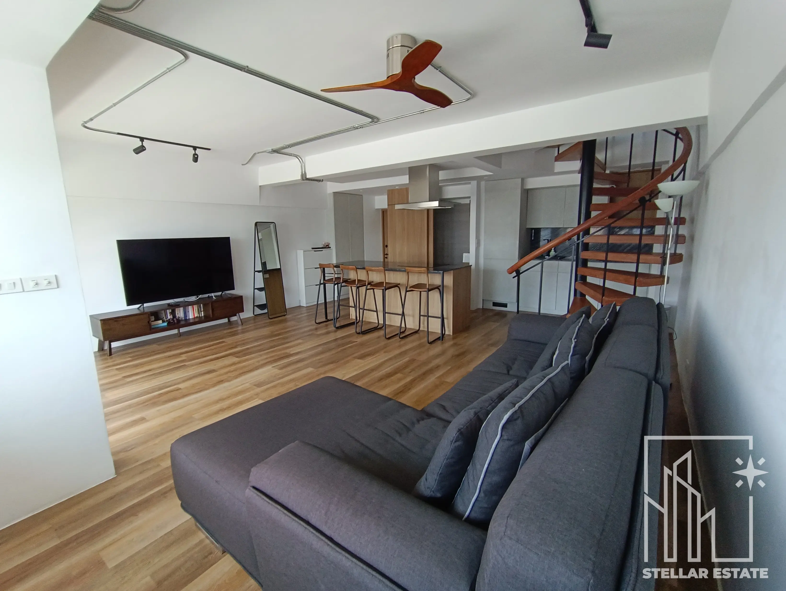 Beautifully renovated duplex In Thonglor Tower