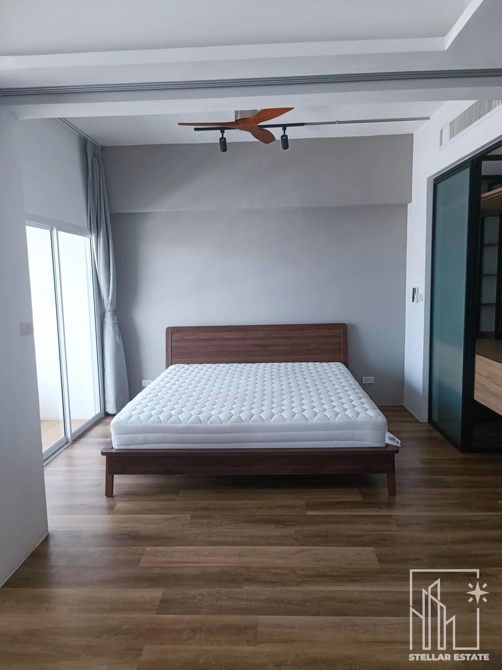 Beautifully renovated duplex In Thonglor Tower