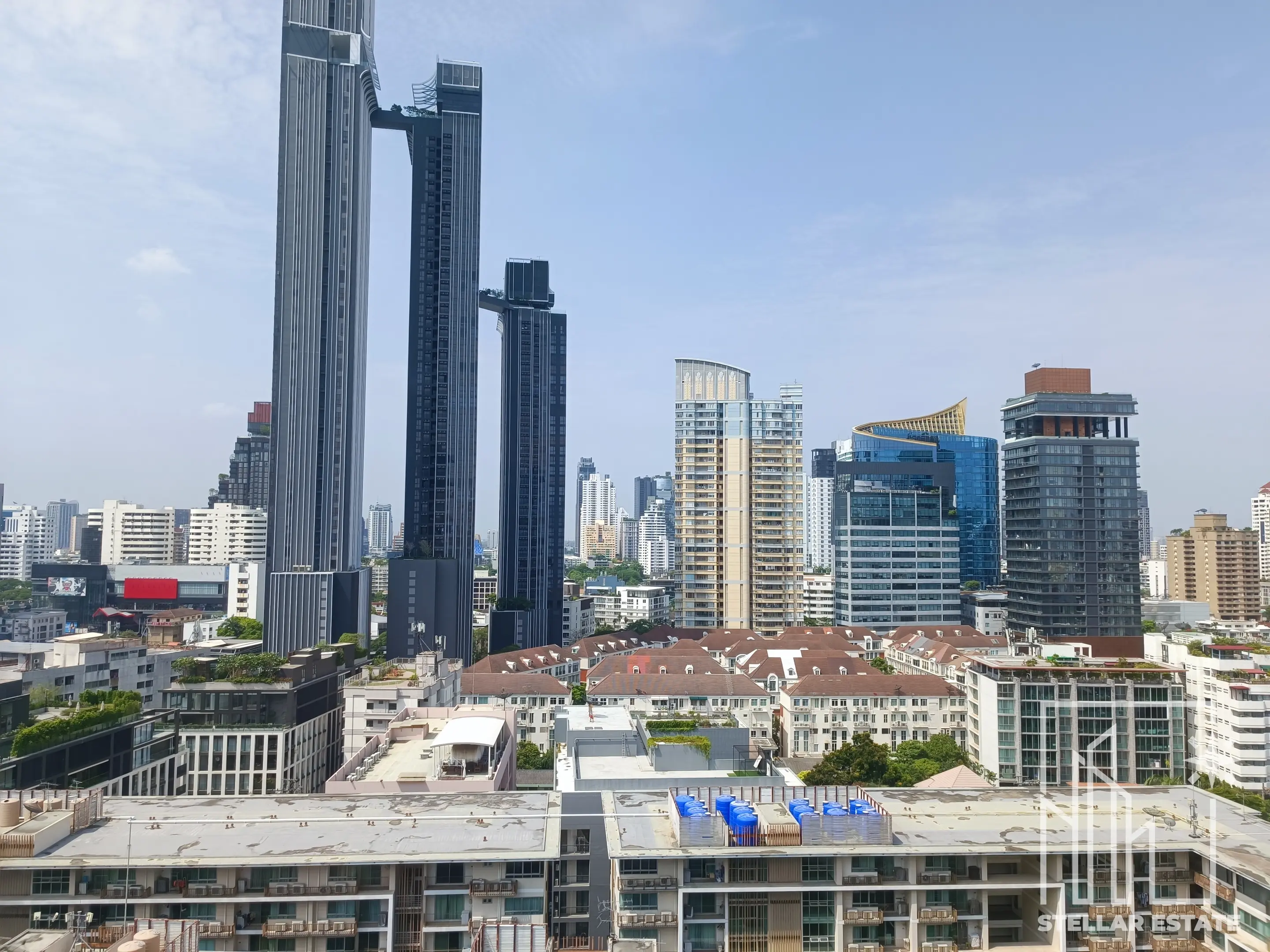 Beautifully renovated duplex In Thonglor Tower