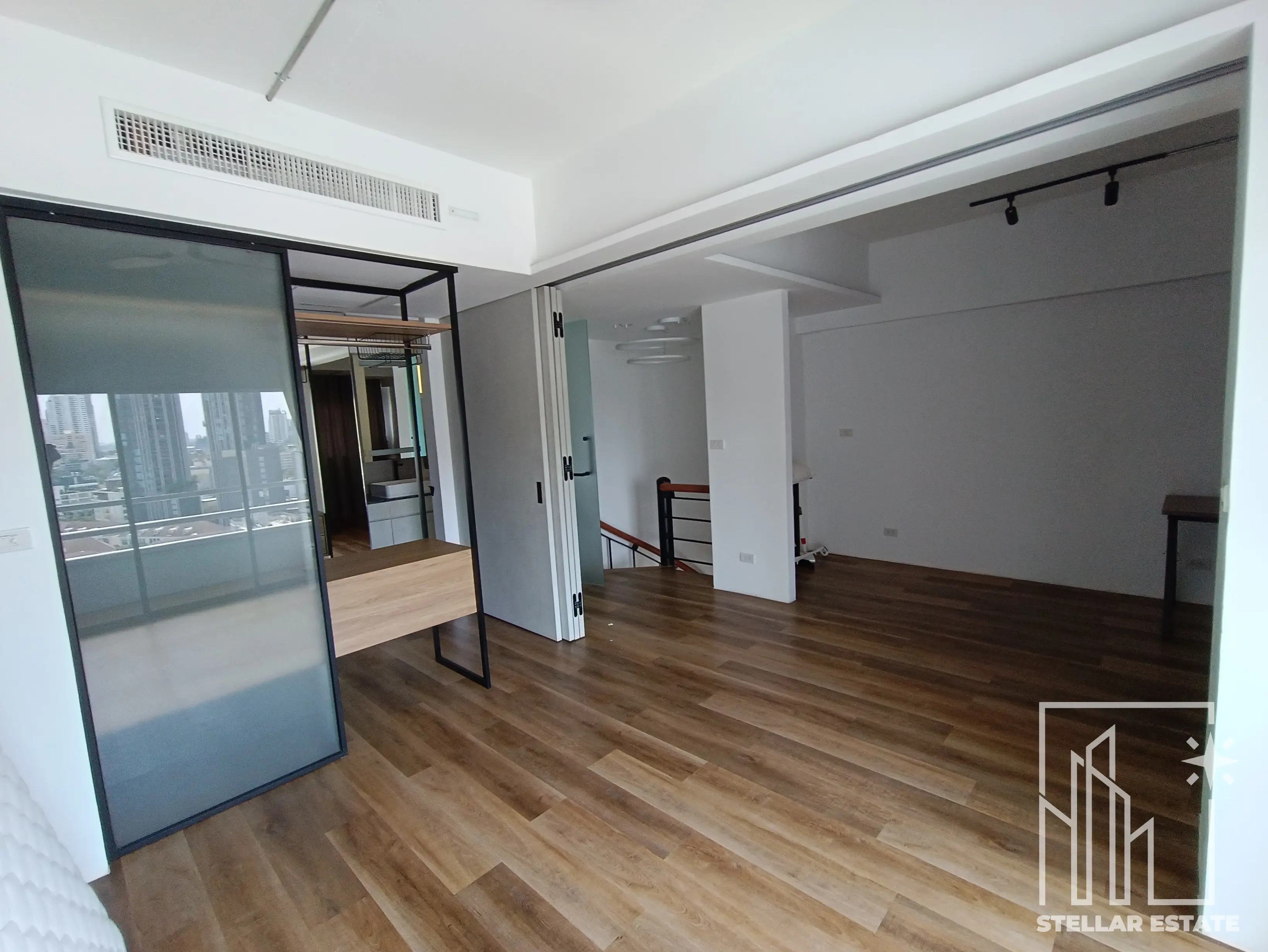 Beautifully renovated duplex In Thonglor Tower